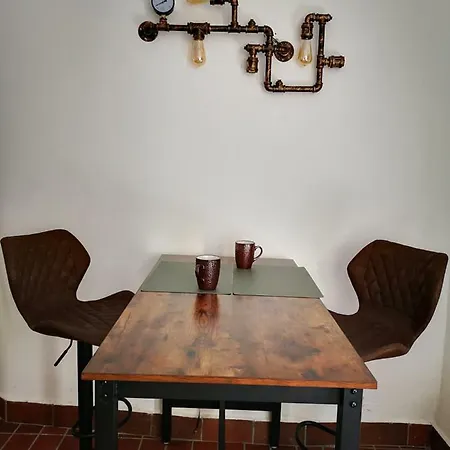 B 2 Industrialstyle شقة *